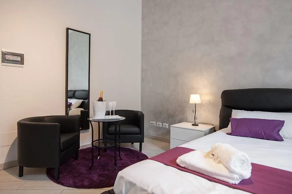 Df Royal Rooms Rome 3*,