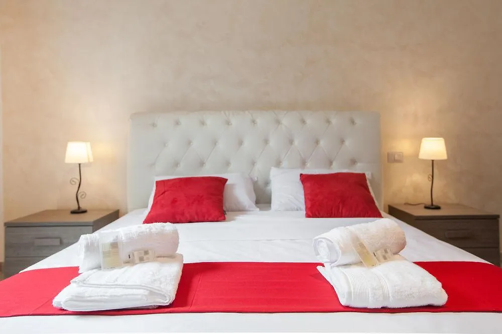 Df Royal Rooms Rome 3*,